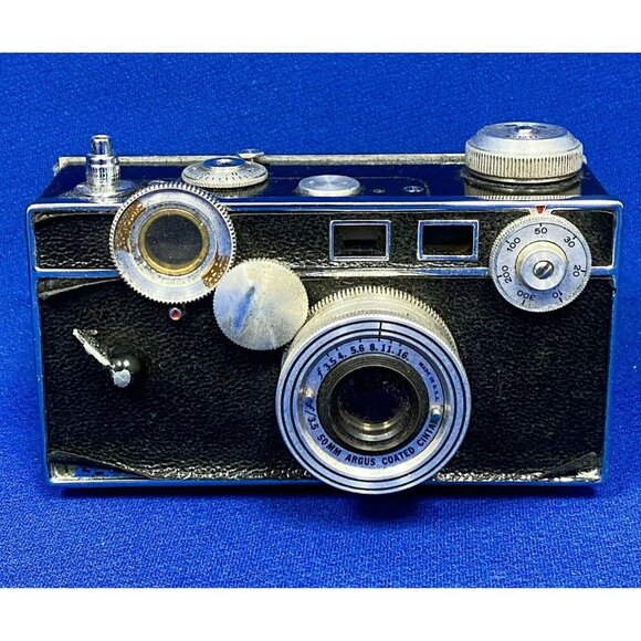 VTG Estate Argus 50MM Weston Film Speed Camera W/ Leather Case! Untested! 63 - Picture 2 of 14